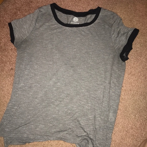 GREY SHORT SLEEVE TOP - Picture 1 of 3